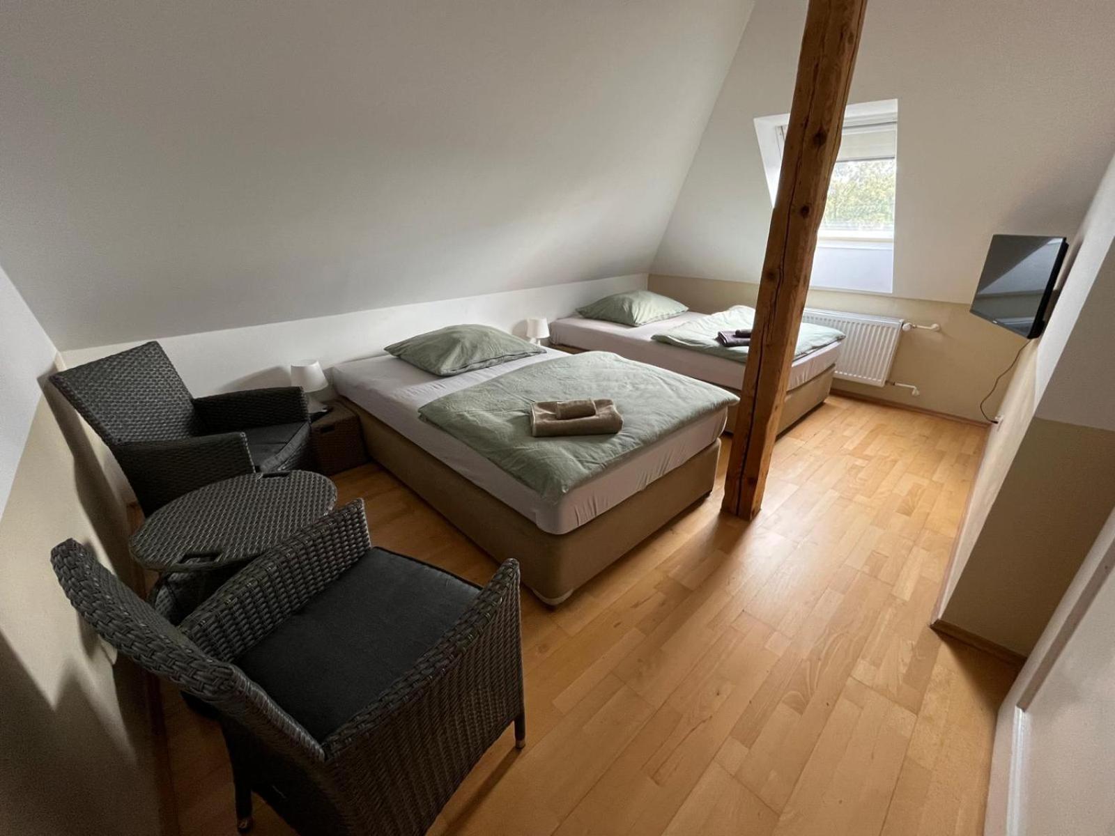 Doppelzimmer-Bad-Kuehlschrank-Tv-19 Meine Екстериор снимка