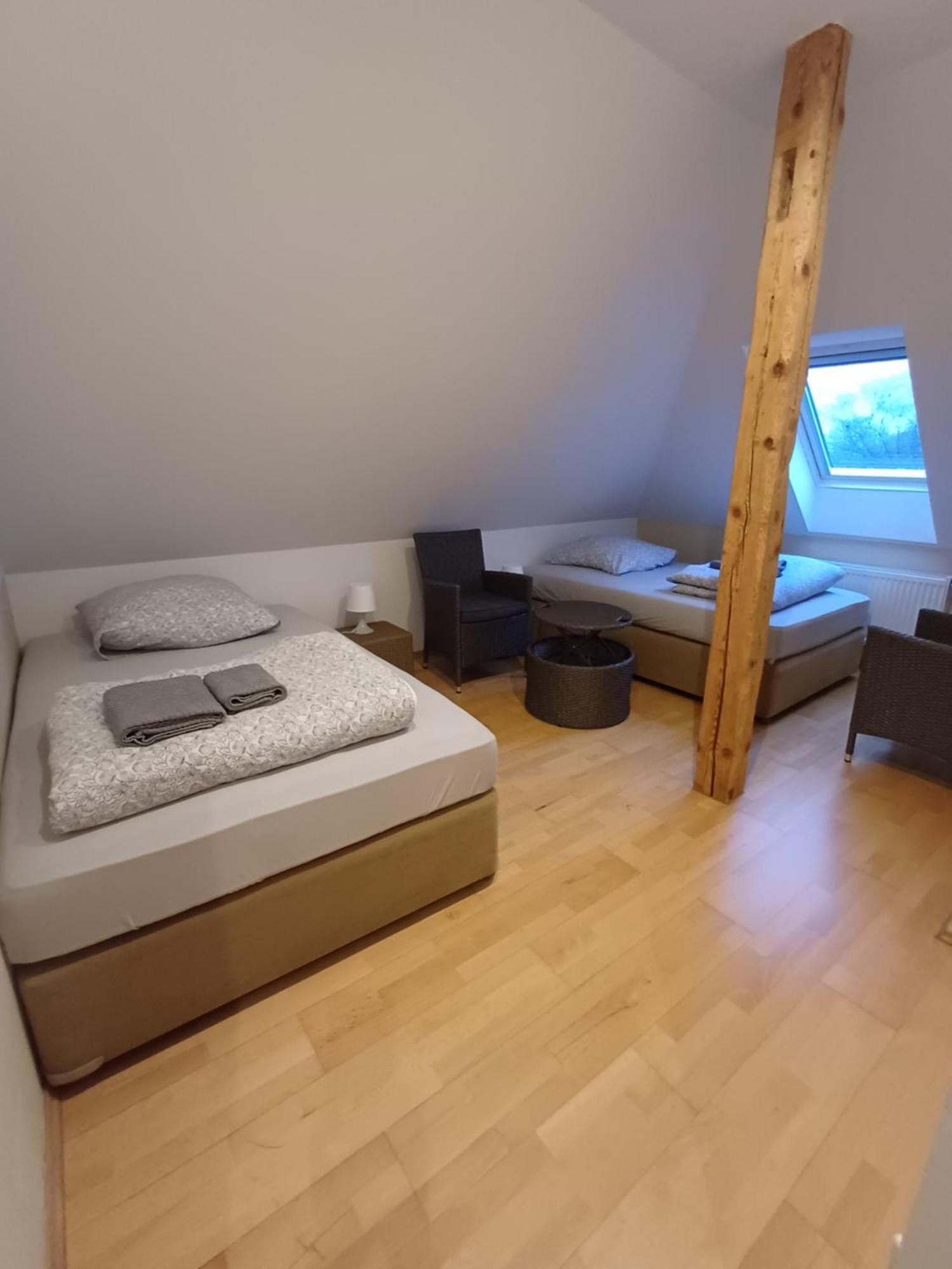 Doppelzimmer-Bad-Kuehlschrank-Tv-19 Meine Екстериор снимка