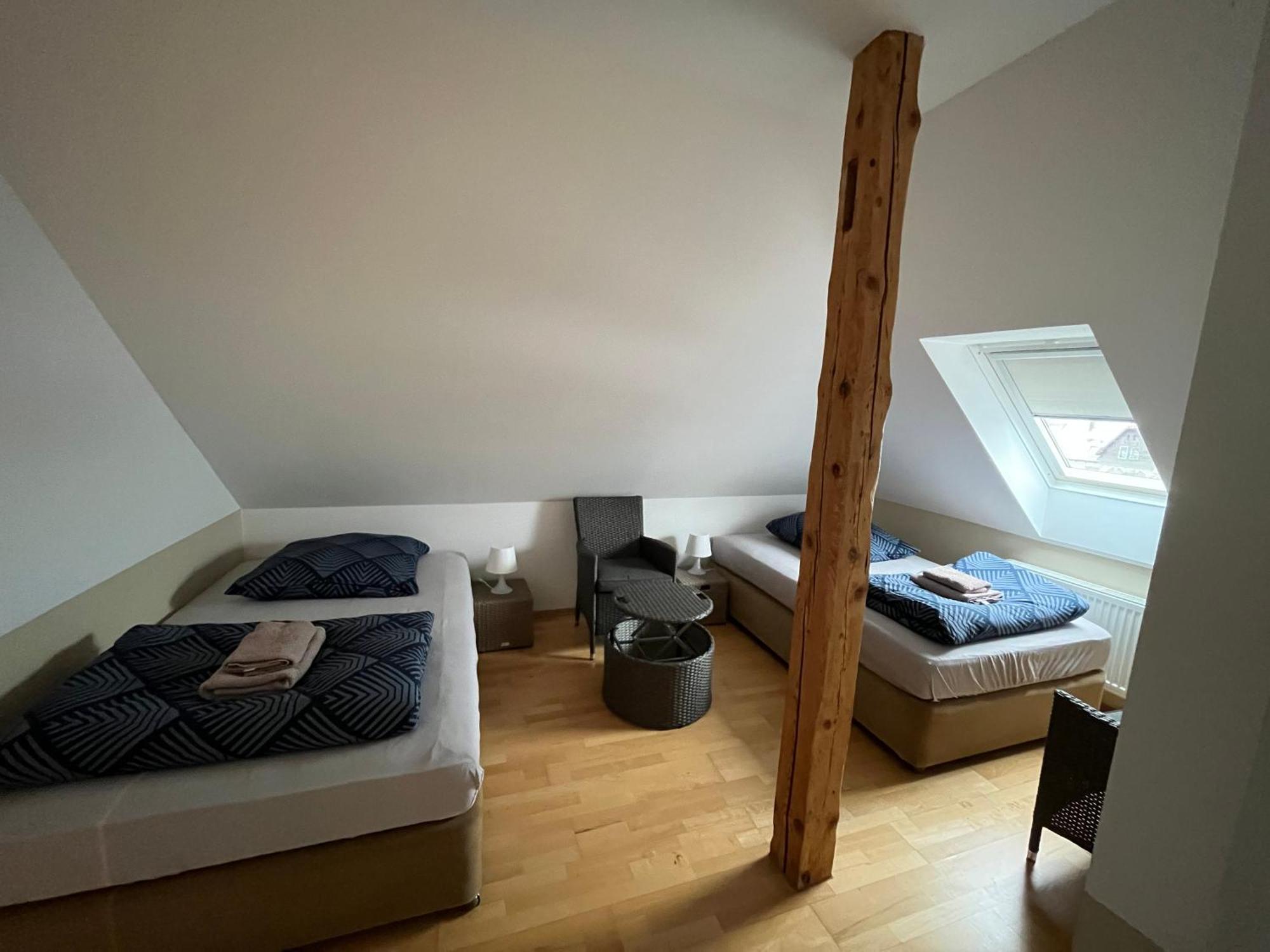 Doppelzimmer-Bad-Kuehlschrank-Tv-19 Meine Екстериор снимка