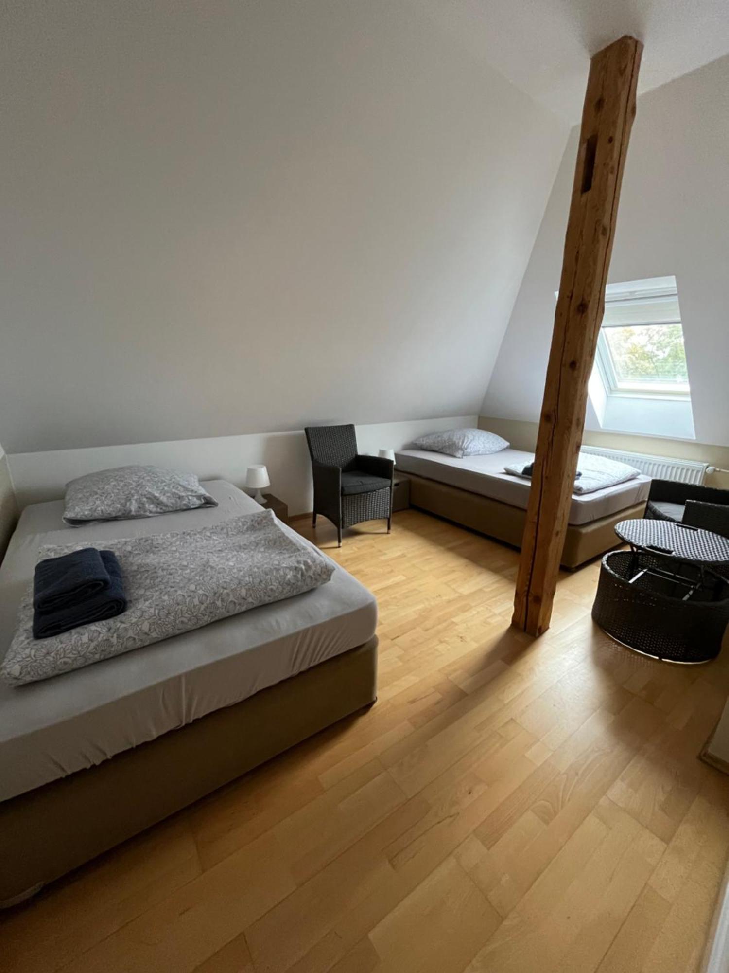 Doppelzimmer-Bad-Kuehlschrank-Tv-19 Meine Екстериор снимка